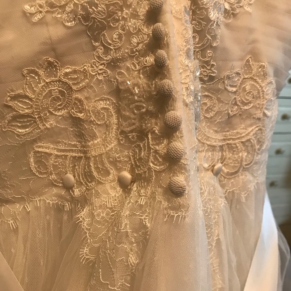 Melissa Sweet Wedding Dress,willing to make a deal - Picture 6 of 13